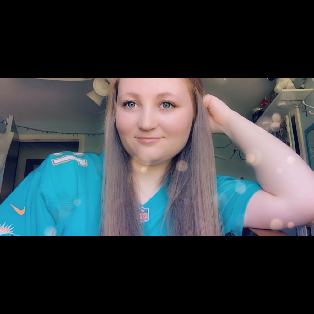 Meet your Posher, Haley